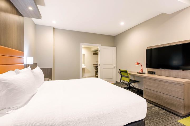 Room 14 of 52