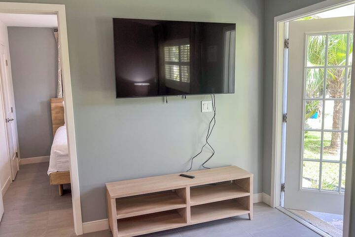 Marco Island Lakeside Inn