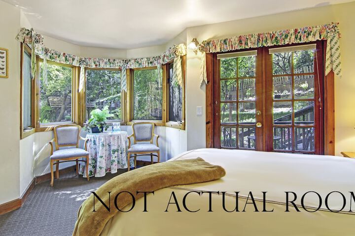 Room 15 of 72