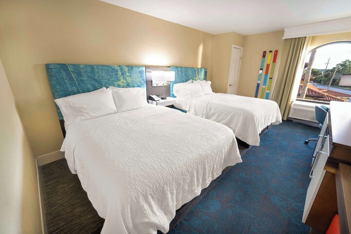 Room 5 of 23