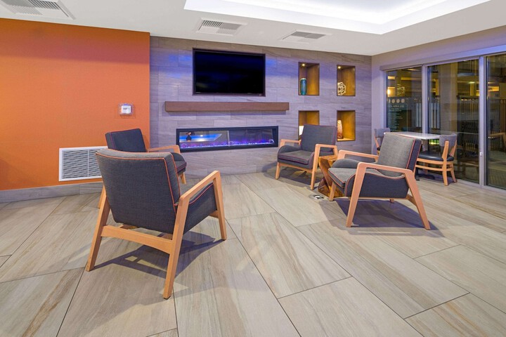 Hotel Interior 11 of 34