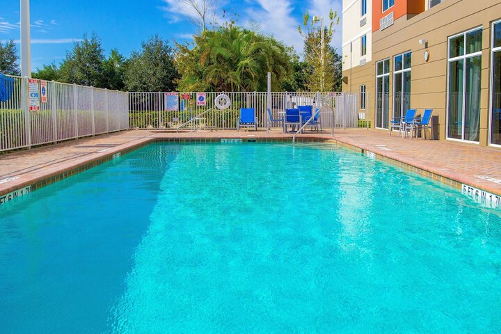 Pool 4 of 33
