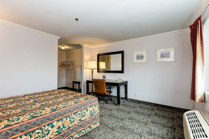 Room 16 of 23