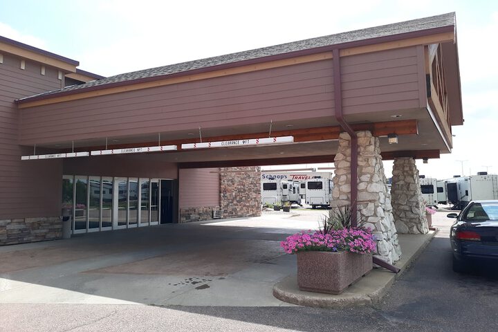 Hotel 8 of 76