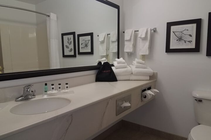 Room 10 of 15