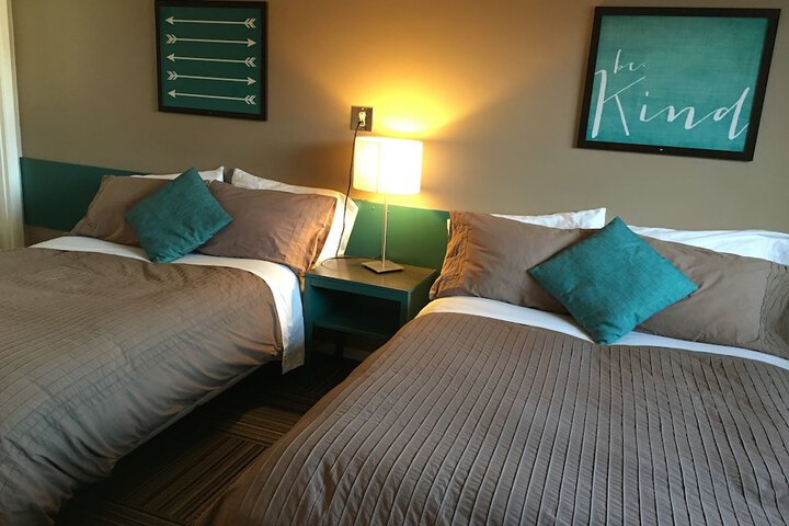 The Canterbury Inn of Downtown Invermere
