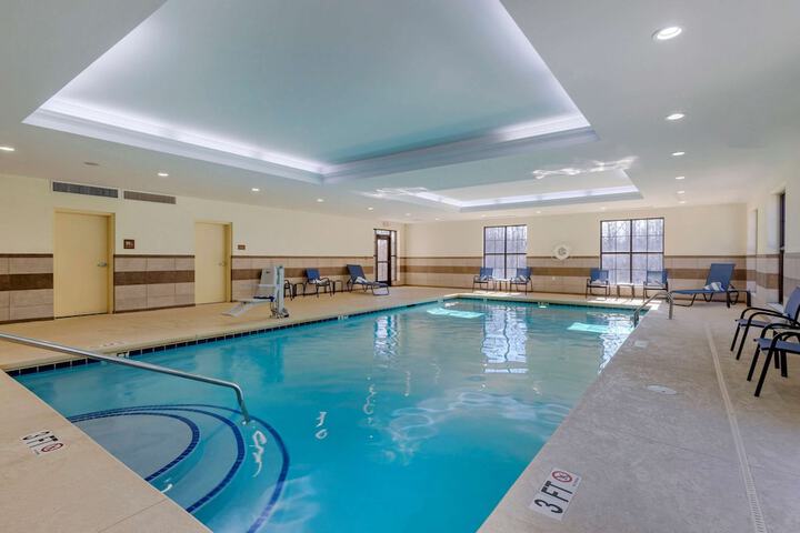 Pool 4 of 55