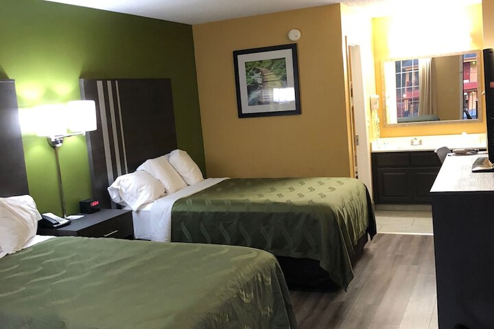 Room 37 of 44