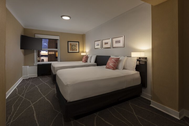 Room 12 of 34