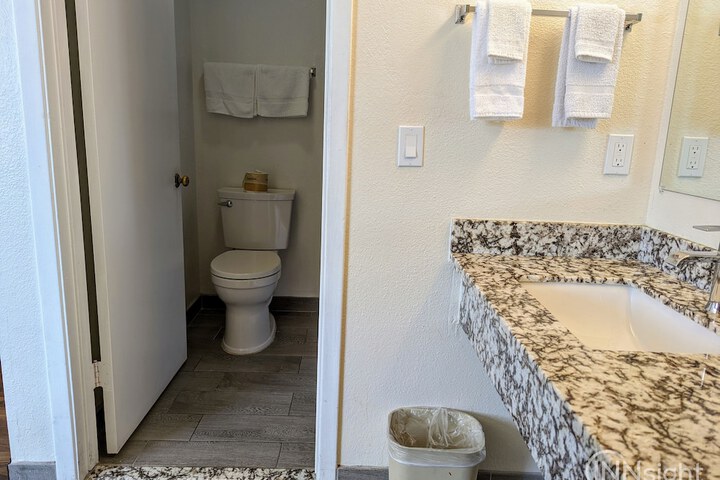 Room 61 of 80