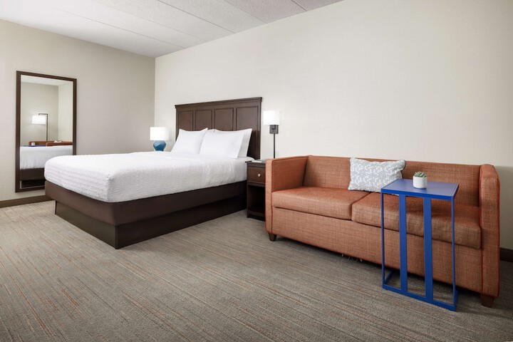 Room 11 of 26
