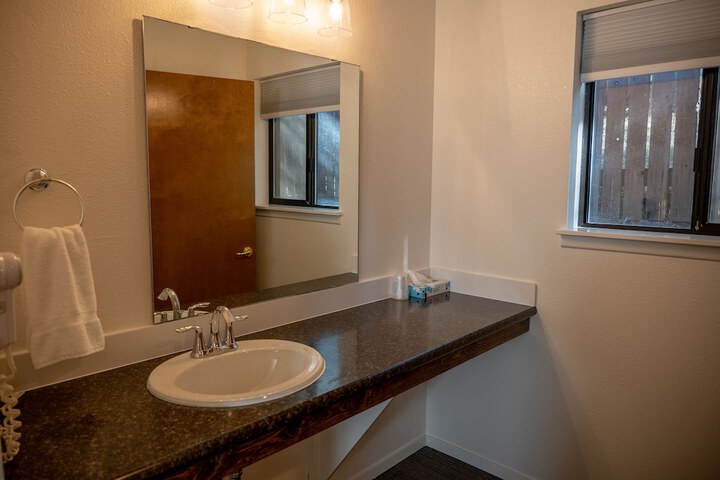 Room 156 of 235