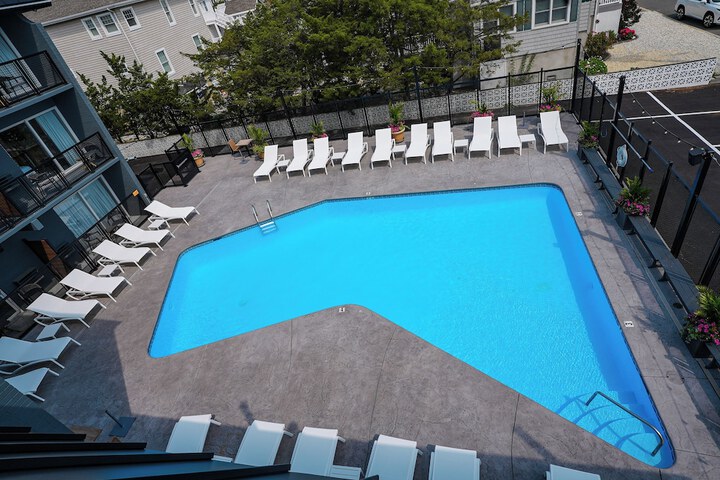 Pool 3 of 44