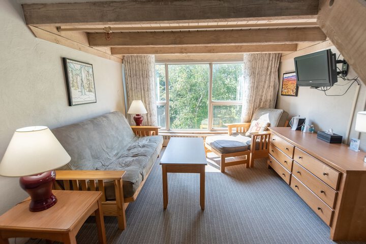 Sugarloaf Inn