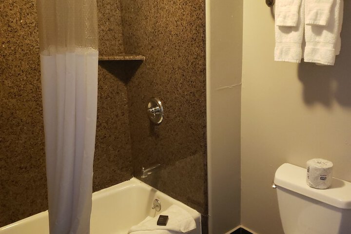 Room 13 of 21