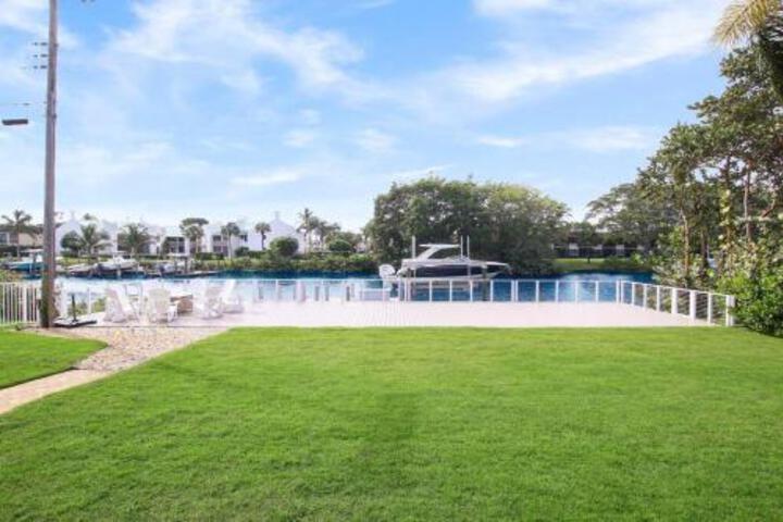 Waterfront Boat Dock and Guesthouse