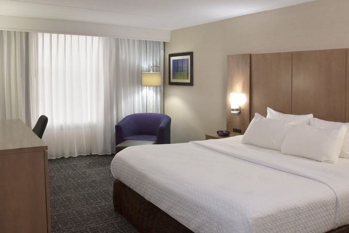 Crowne Plaza Cleveland Airport by IHG