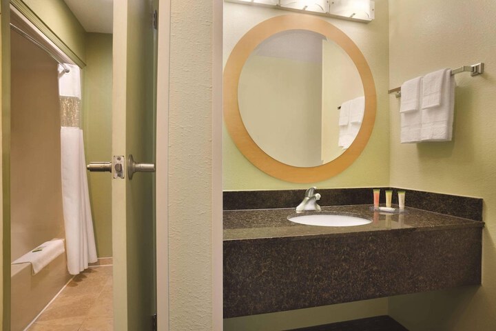 Park Inn by Radisson Albany GA