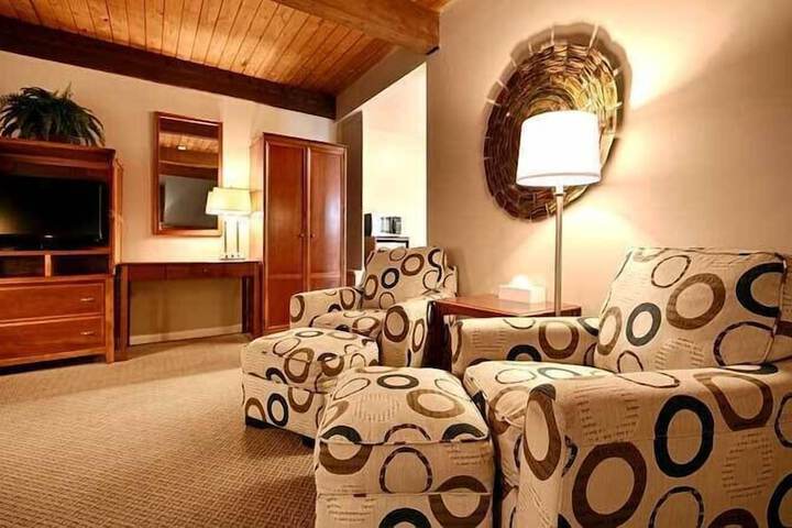Room 14 of 26