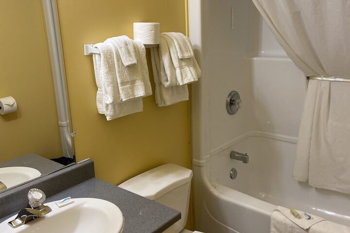 Room 42 of 63