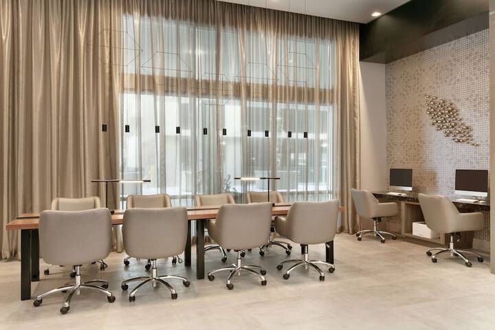 Business Center 48 of 48