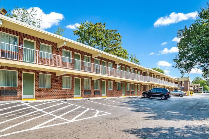 Hotel 2 of 57