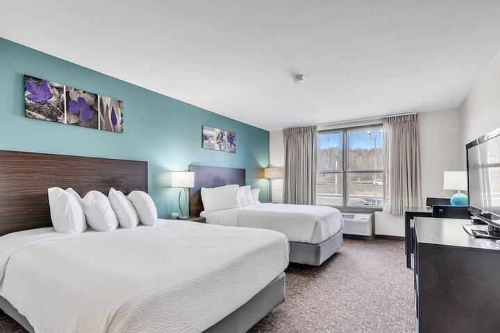 Sleep Inn & Suites near Spirit Mountain
