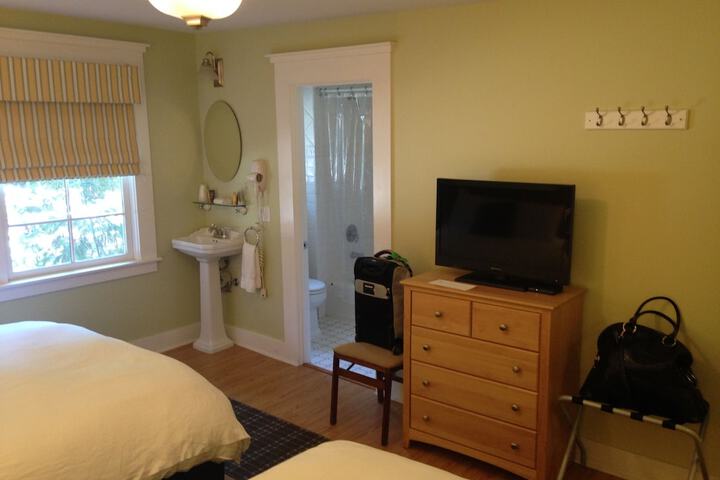 Highland Dell Lodge