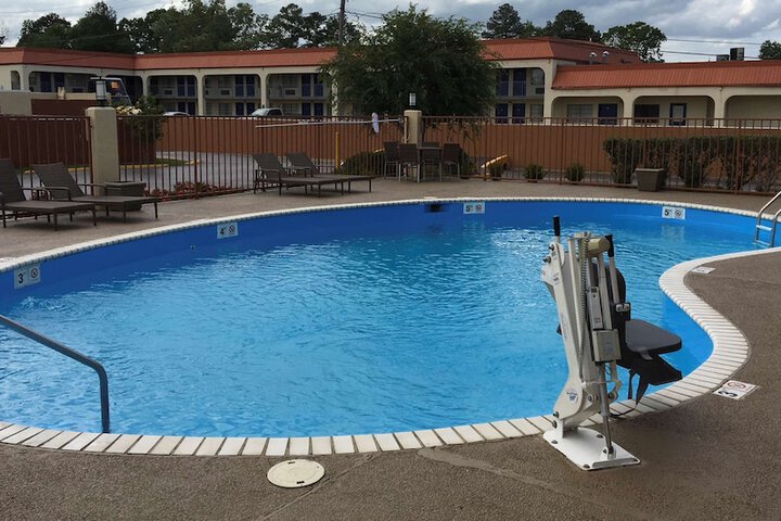 Pool 3 of 17