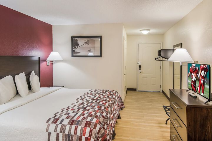 Room 33 of 39