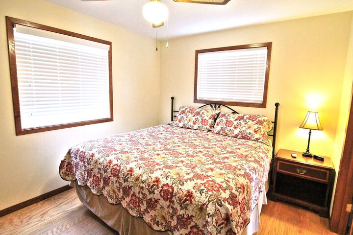 Room 52 of 67
