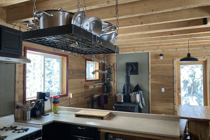 Snowy Mountain Lodge