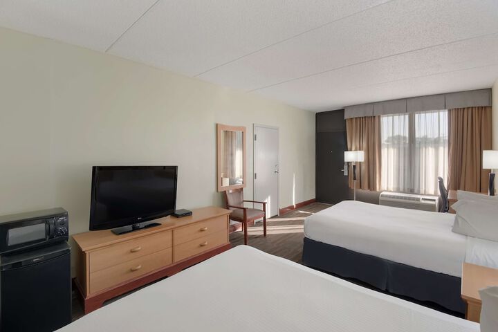 Room 14 of 43
