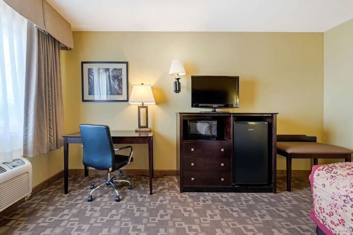 Room 19 of 34