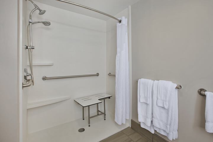 Holiday Inn Express Tiffin by IHG