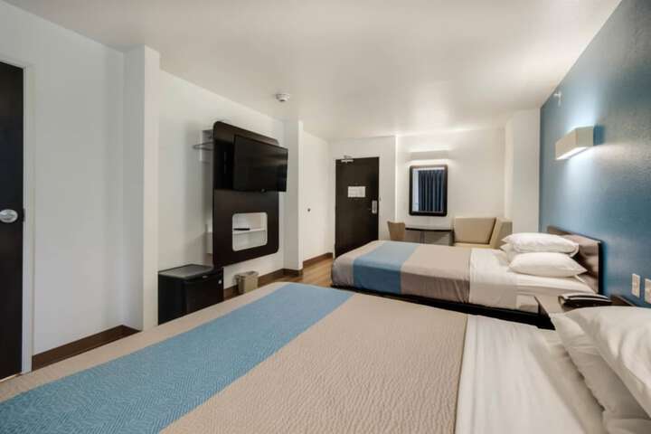 Motel 6 Poplar Bluff MO