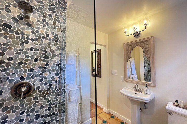 Room 55 of 151