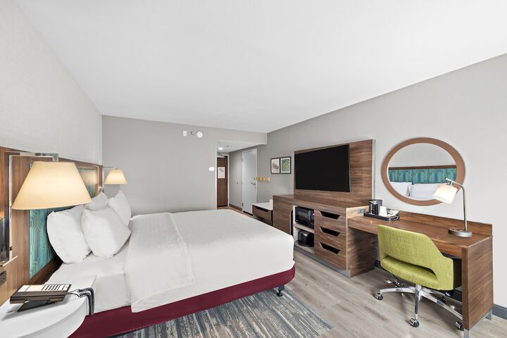 Room 15 of 27