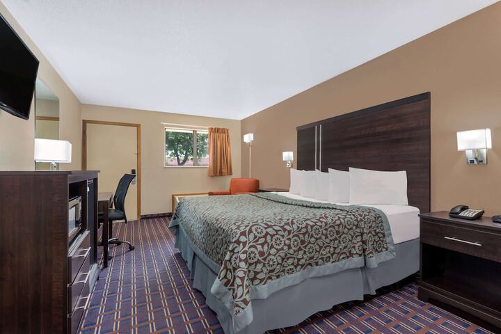 Room 20 of 64