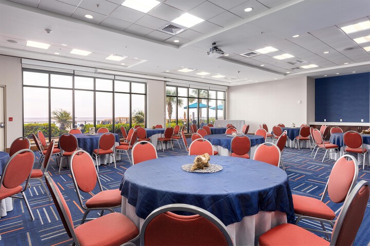 Hampton Inn & Suites Orange Beach / Gulf Front