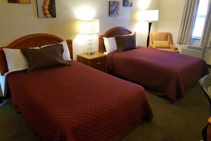 Room 53 of 60