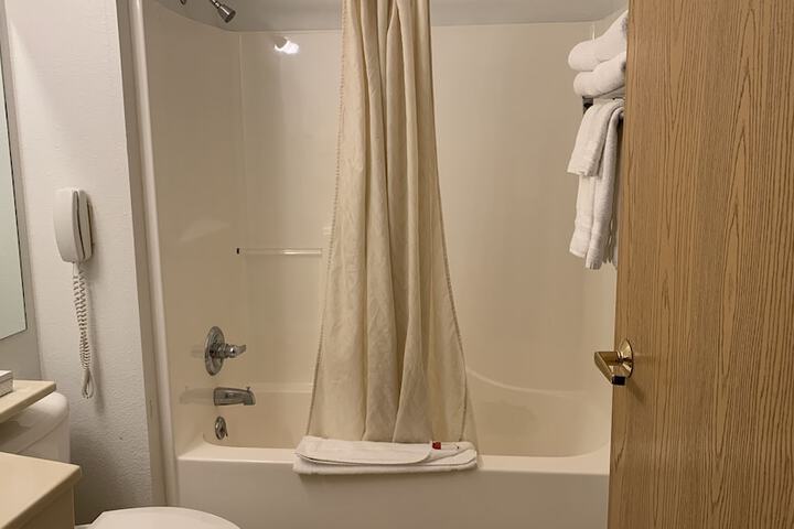Room 34 of 58