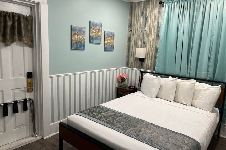 Room 31 of 38