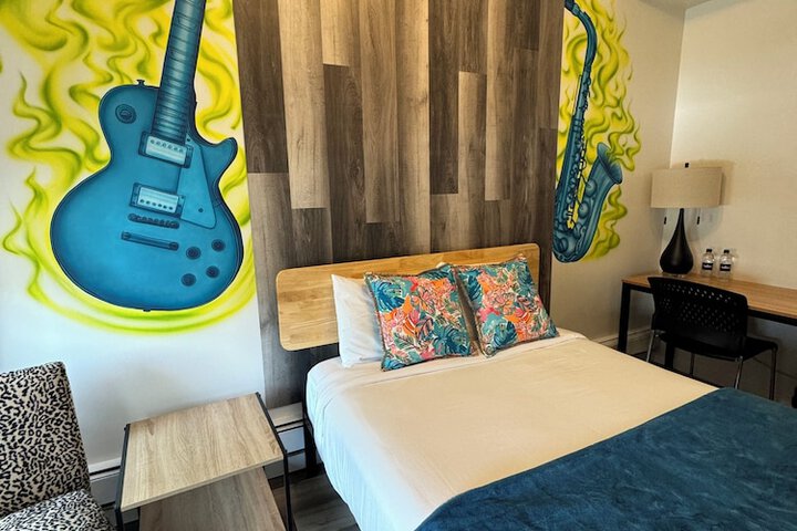 Room 35 of 75