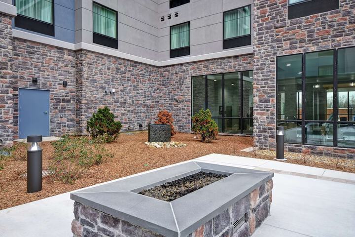 Terrace/Patio 43 of 45