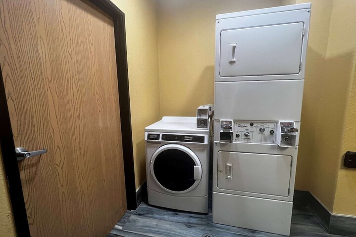 Room 20 of 27