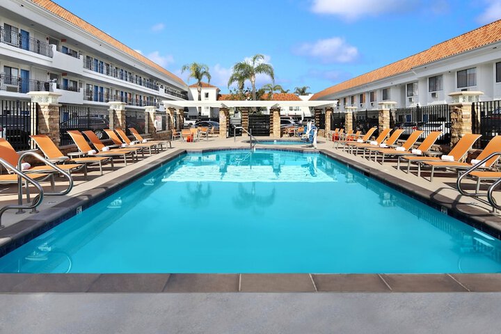 Pool 3 of 25