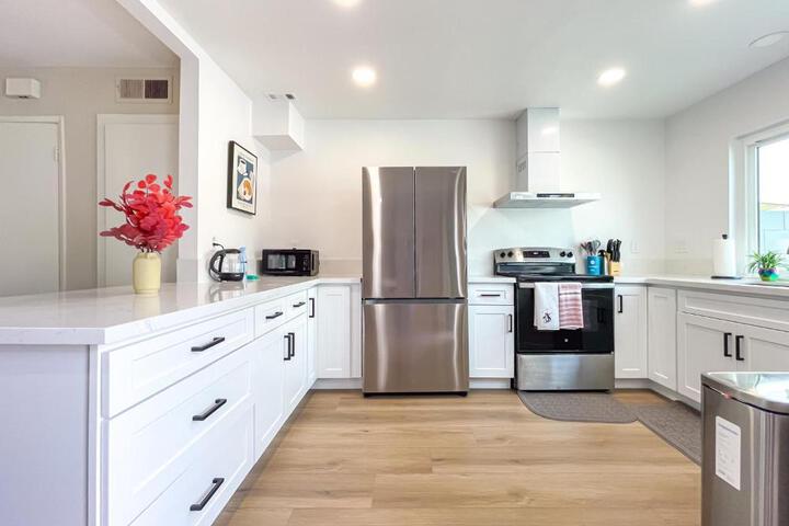 Sweet 2 bd for monthly stay! 20 mi to Disney