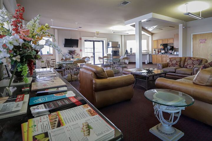 Hotel Interior 6 of 38