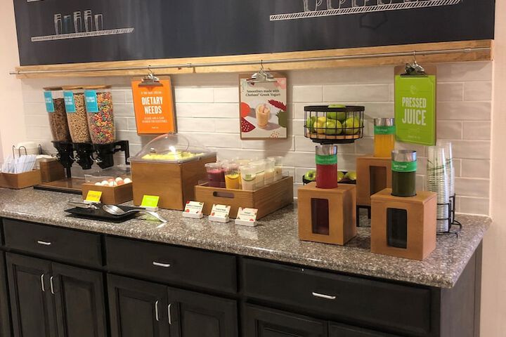 Hampton Inn & Suites Norfolk-Airport
